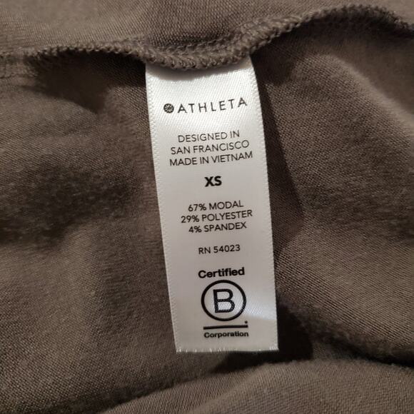 Athleta Cloudlight Restore Top Coffee House Womens Size XS Asymmetrical Yoga - Picture 10 of 12